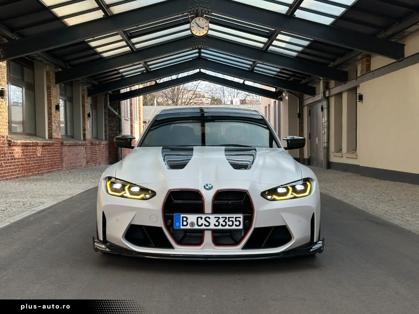BMW M3 CS   Keramik   Frozen Solid White   1. Hand