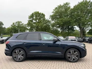 VW Touareg 3.0 TSI 4Motion R  NACHT 360 AHK PANO