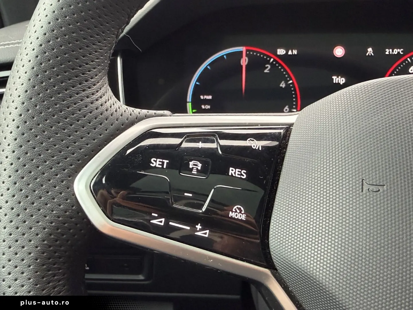 VW Touareg 3.0 TSI 4Motion R  NACHT 360 AHK PANO