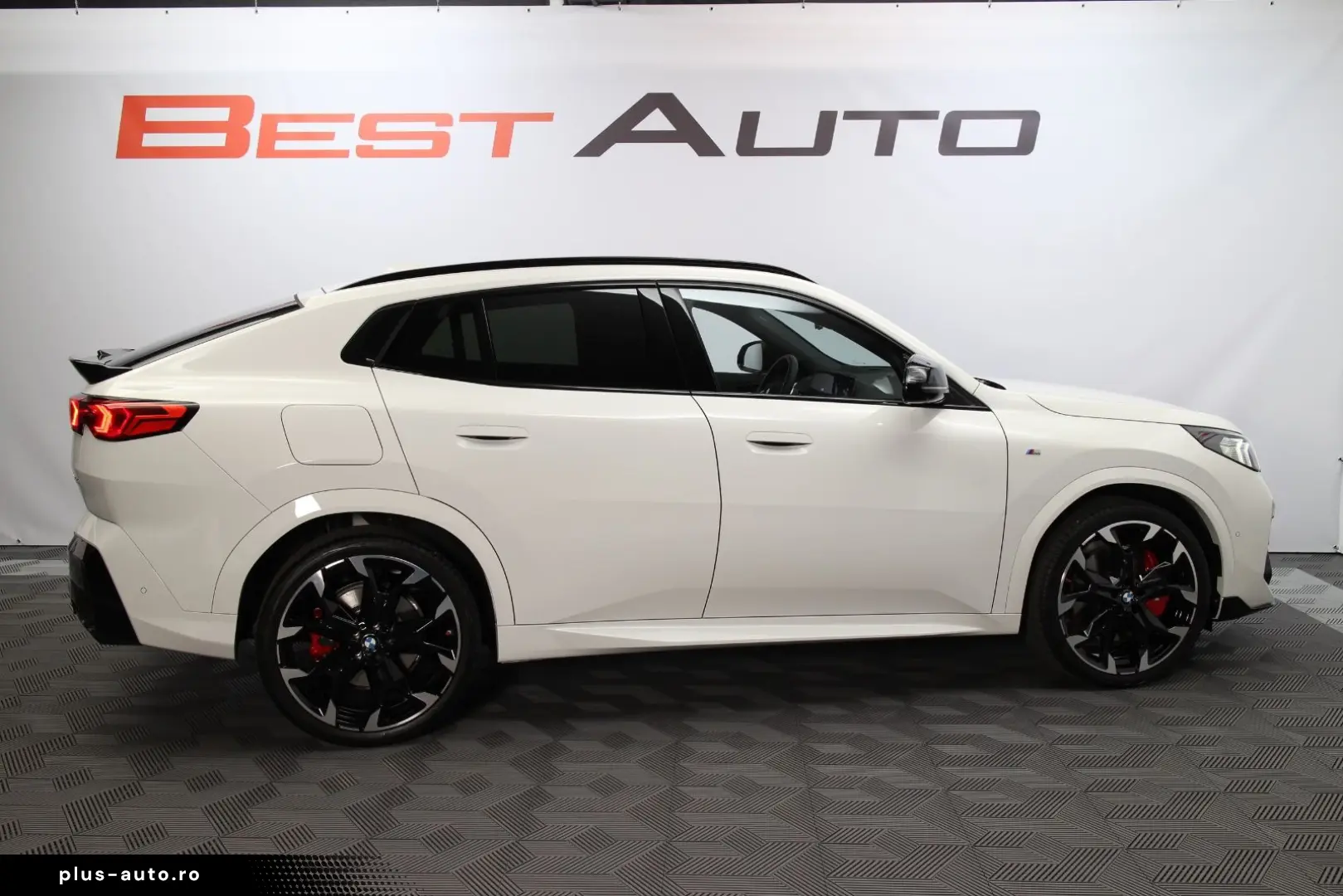 BMW X2 M35 i xDrive H&K AHK