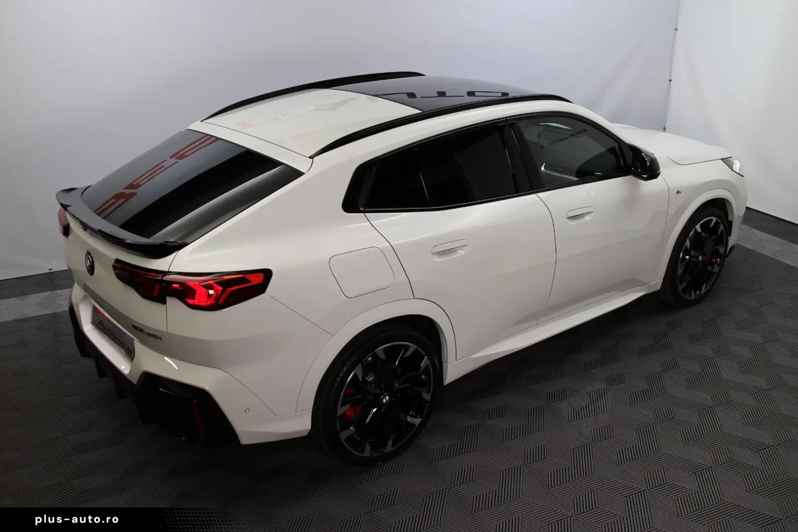 BMW X2 M35 i xDrive H&K AHK
