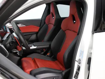 BMW X2 M35 i xDrive H&K AHK