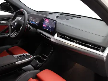BMW X2 M35 i xDrive H&K AHK