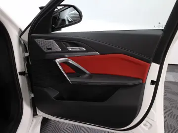 BMW X2 M35 i xDrive H&K AHK