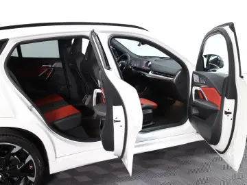 BMW X2 M35 i xDrive H&K AHK