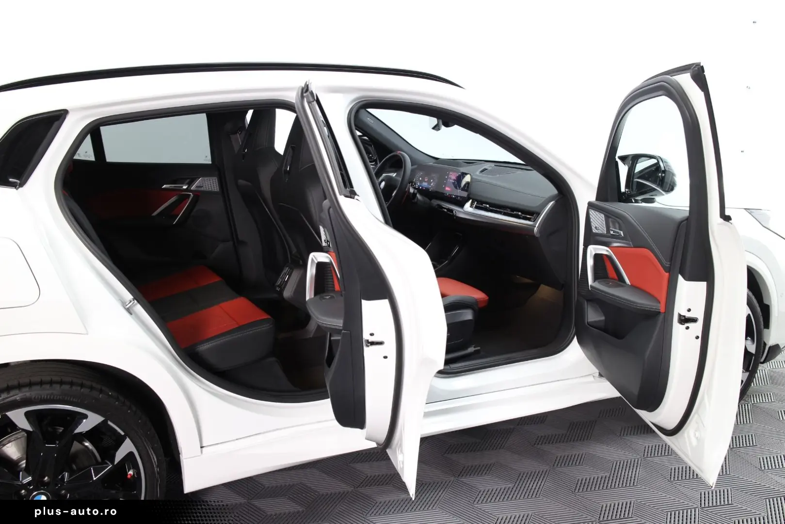 BMW X2 M35 i xDrive H&K AHK