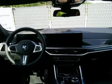 BMW X6 xDrive40d M Sport Pro AHK Pano