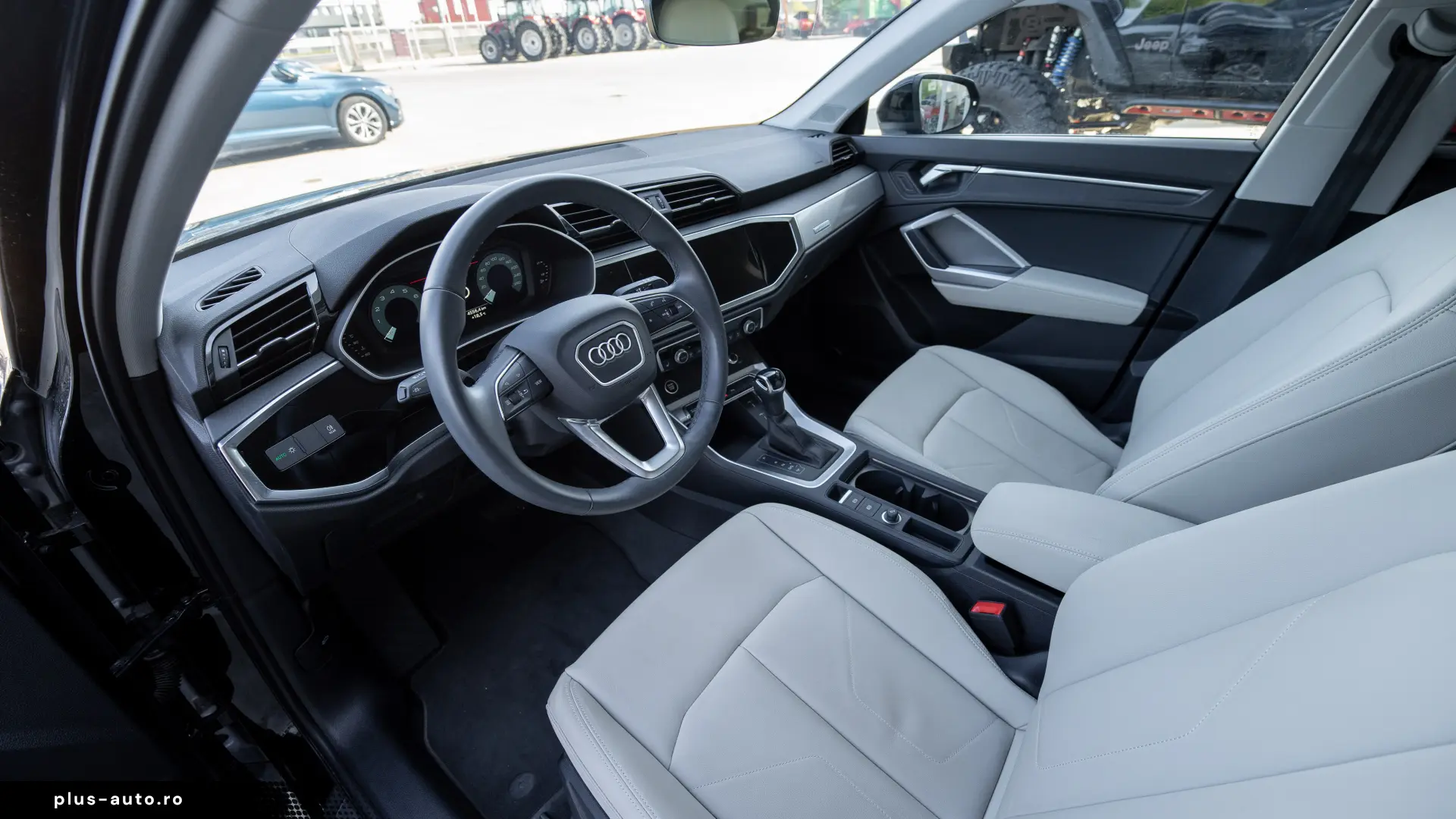 Audi Q3 Sportback interior Bej