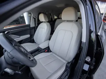 Audi Q3 Sportback interior Bej