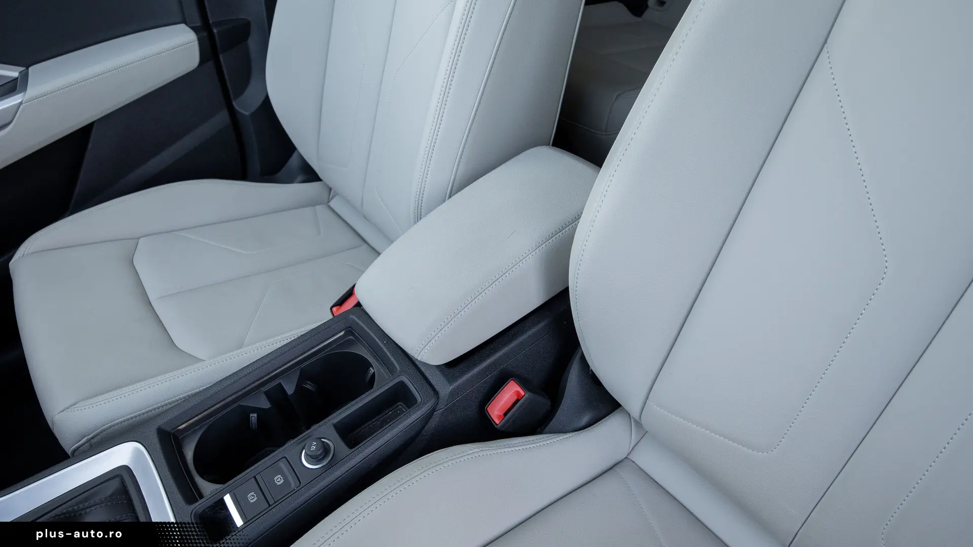 Audi Q3 Sportback interior Bej
