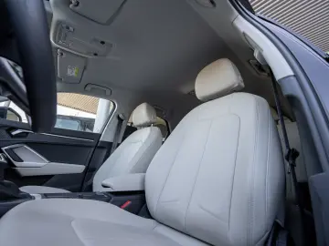 Audi Q3 Sportback interior Bej