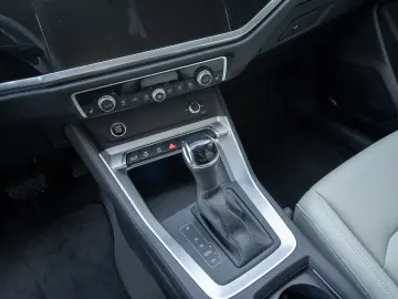 Audi Q3 Sportback interior Bej