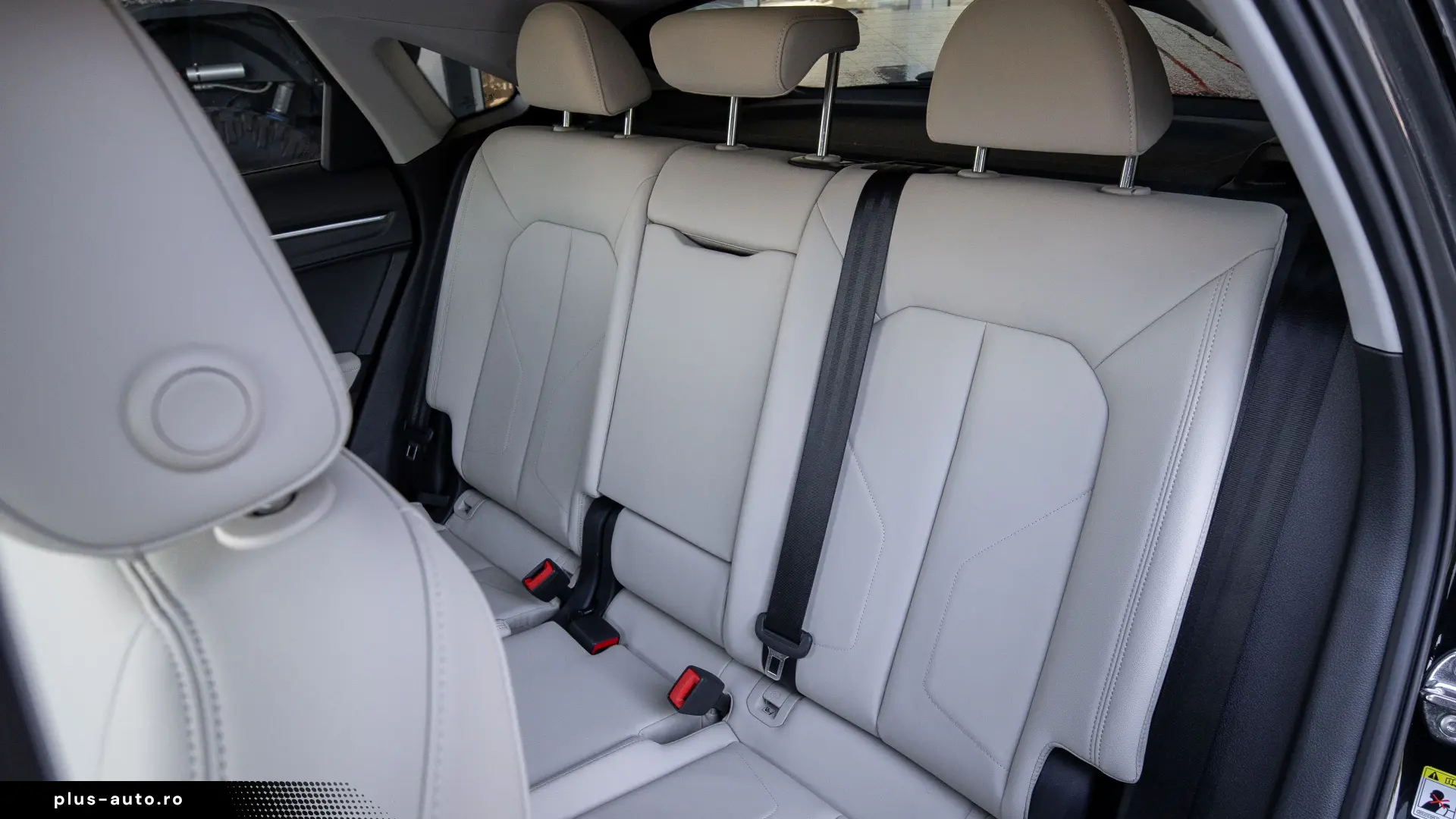 Audi Q3 Sportback interior Bej