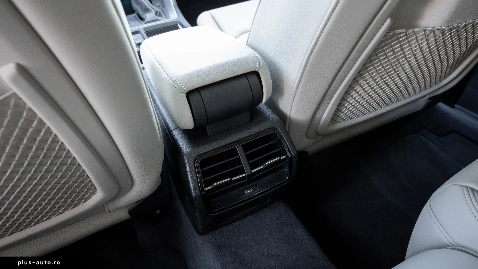 Audi Q3 Sportback interior Bej