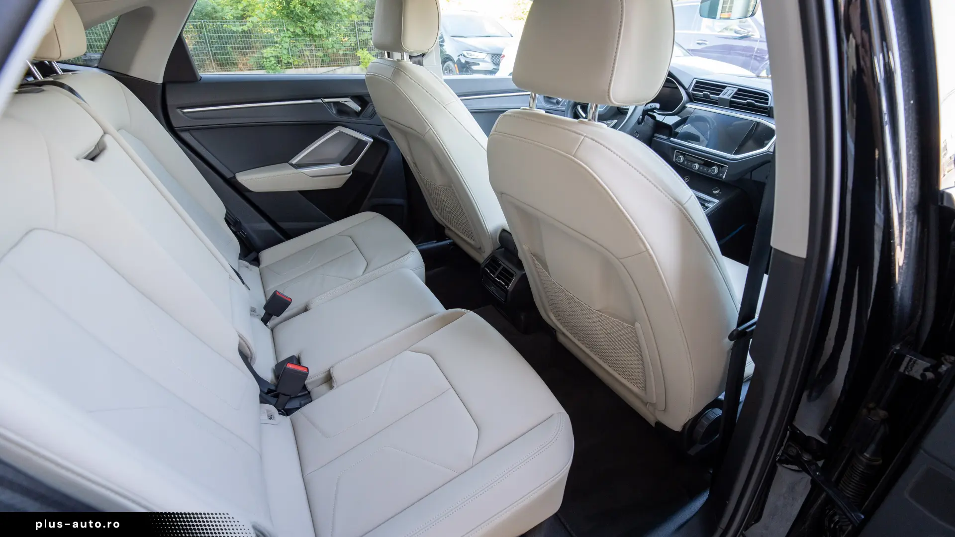 Audi Q3 Sportback interior Bej
