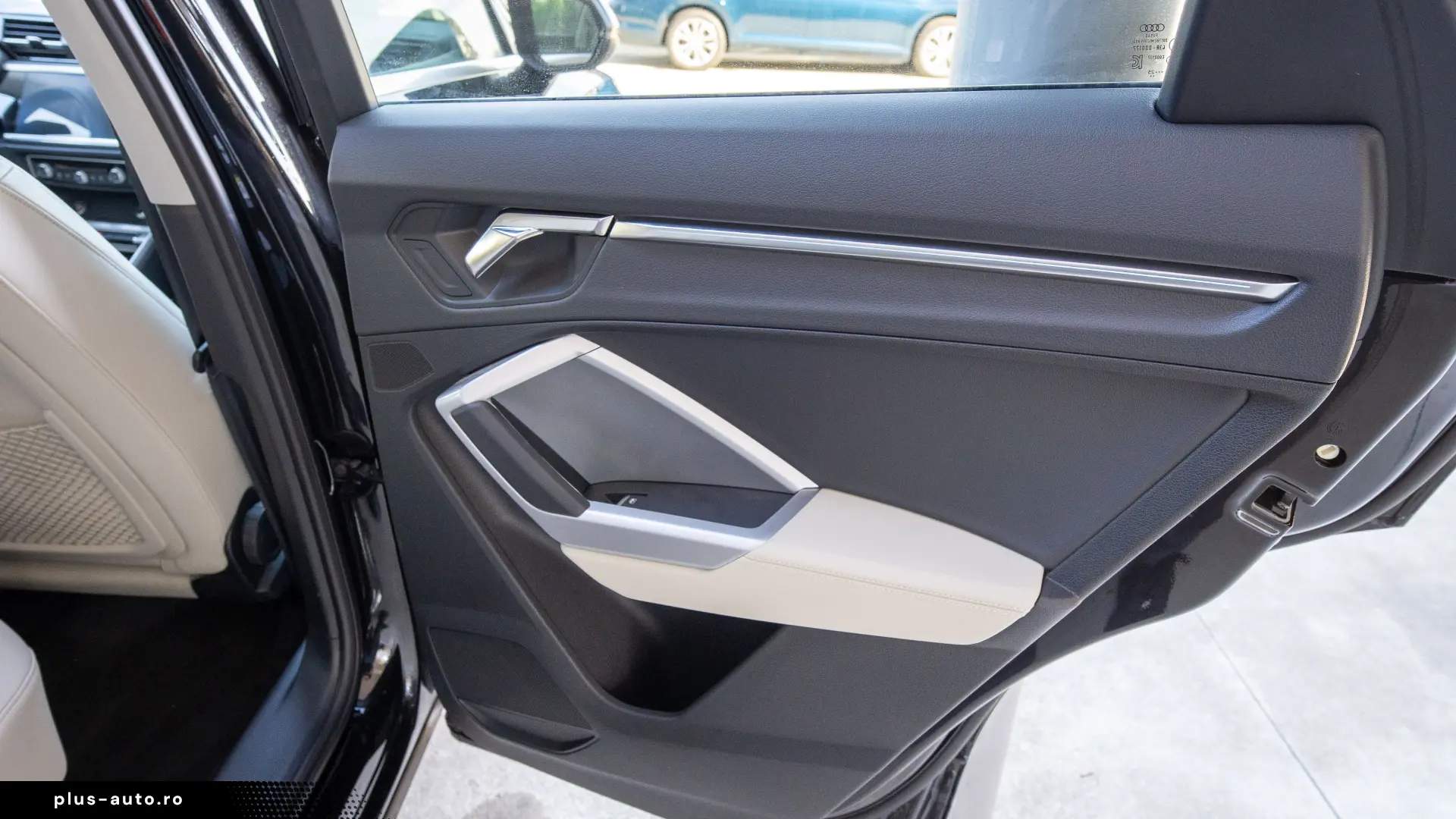 Audi Q3 Sportback interior Bej