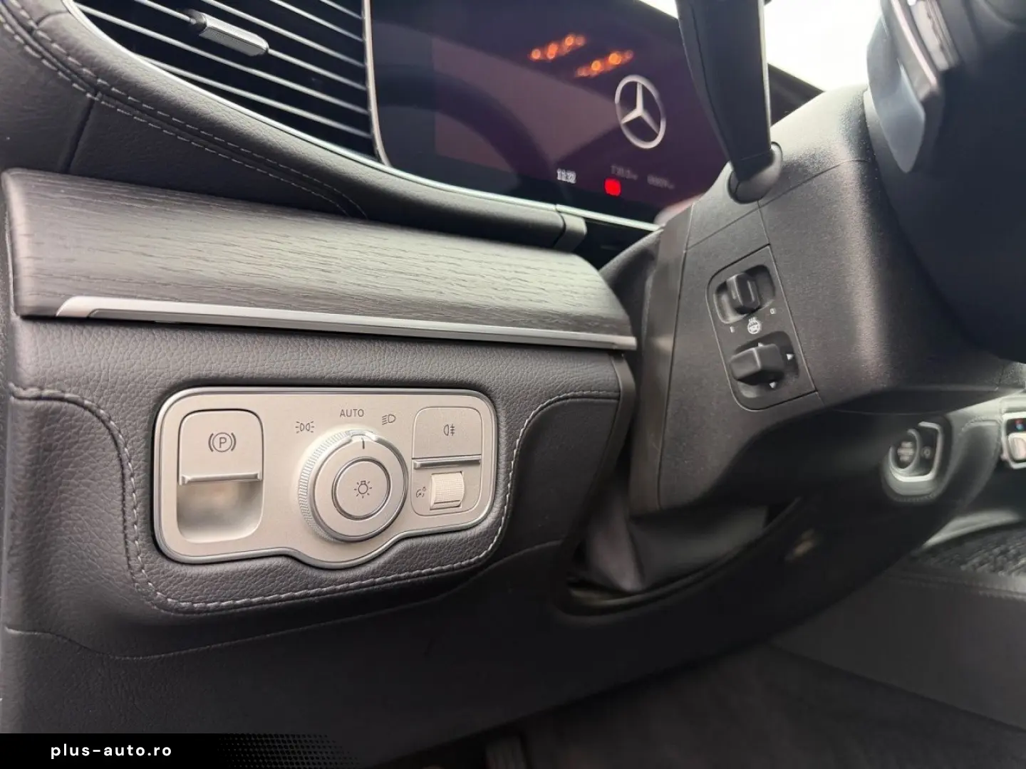 MERCEDES-BENZ GLE 450 d 4M AMG PANO SITZKLIMA AIRMAT&hellip;