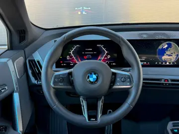 BMW iX 60 xDrive M Sport 2-AchsLuft AHK Autobahn