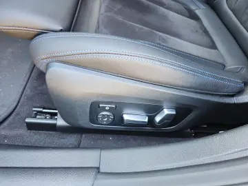 BMW i4 Gran Coupe M50 Laser AHK DAB LiveCockpit