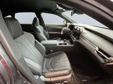LEXUS RX 500h F SPORT   Allradlenkung Pano 360  HUD 21