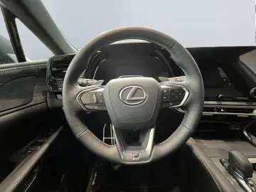 LEXUS RX 500h F SPORT   Allradlenkung Pano 360  HUD 21