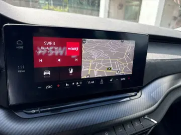 SKODA Octavia Limousine RS Plus 2.0 TSI DSG Navi LED S
