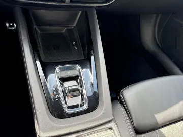 SKODA Octavia Limousine RS Plus 2.0 TSI DSG Navi LED S