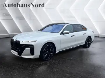BMW 740 d xDrive M-Pro SKYLoung Leather-Red REARTV!