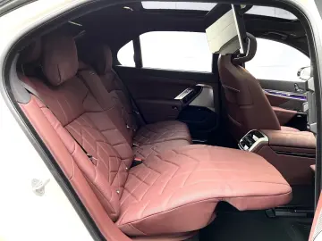 BMW 740 d xDrive M-Pro SKYLoung Leather-Red REARTV!