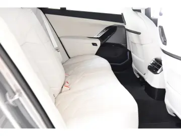 BMW 740 xdrive M Sport Pro