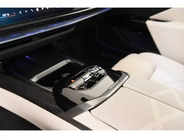BMW 740 xdrive M Sport Pro