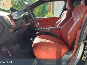 BMW iX A M70 xDrive SkyLou AHK M-Sitze Sitzbelü