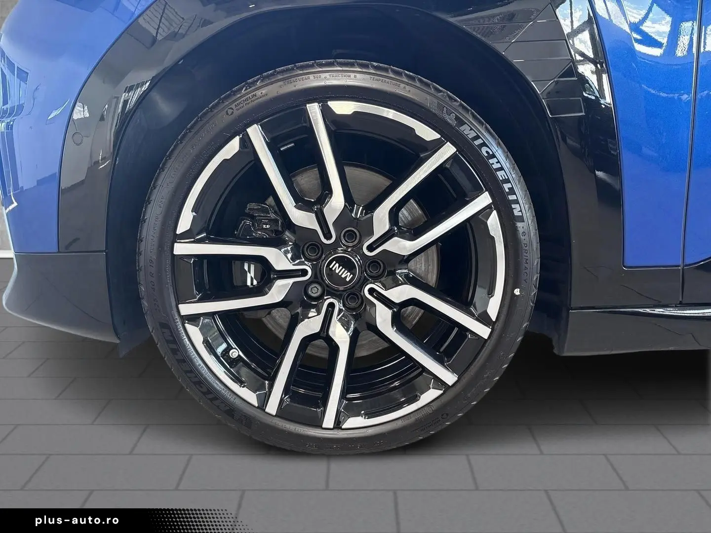 MINI Aceman SE JCW Trim Pano HUD H K LED 360 Kam DAB