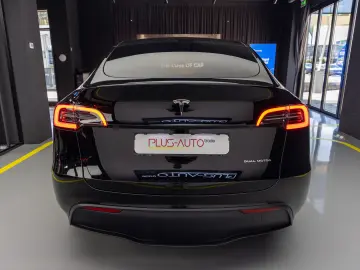 Tesla Y Long Range Dual Motor All-Wheel Drive
