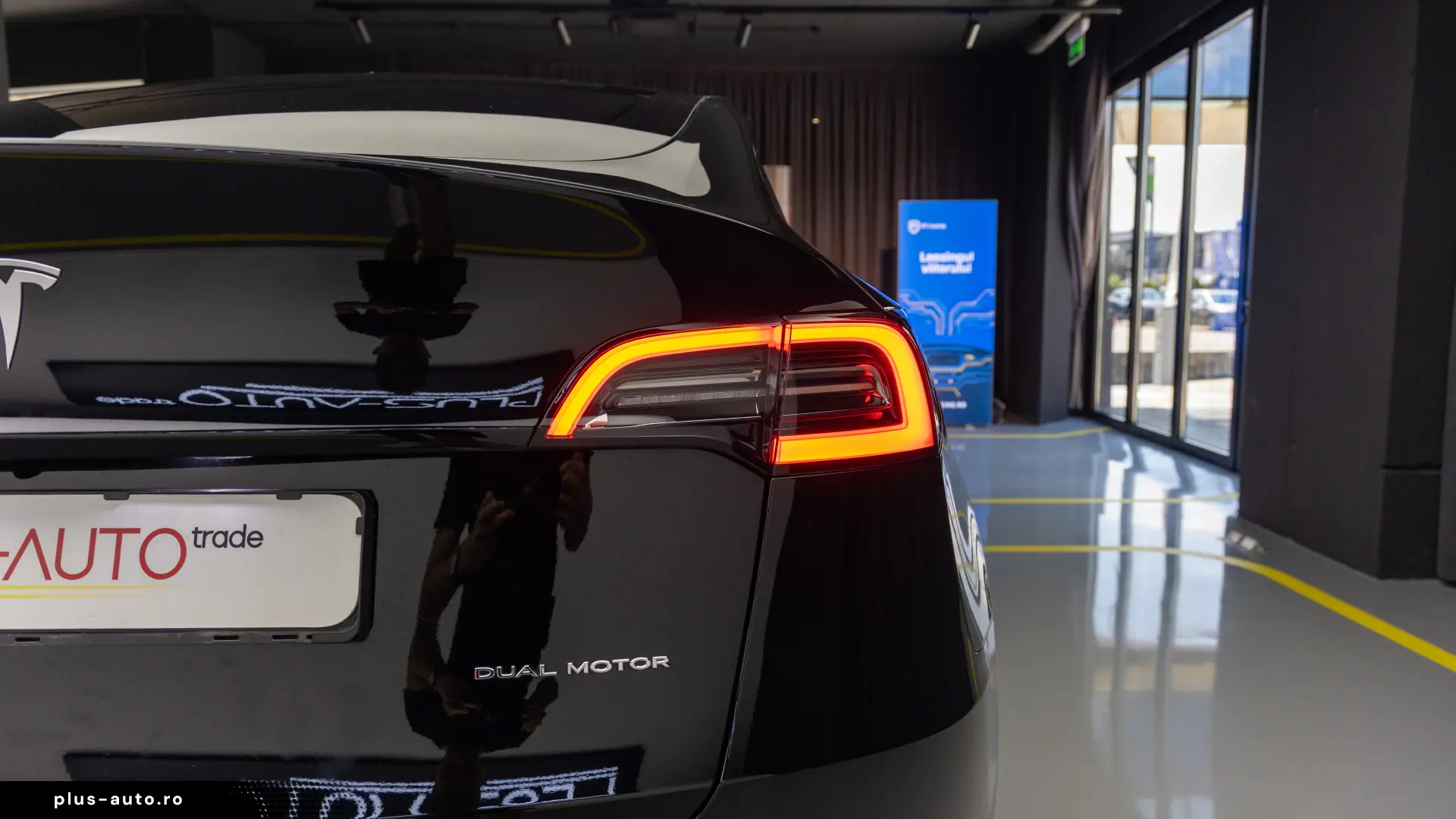 Tesla Y Long Range Dual Motor All-Wheel Drive