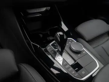 BMW X3 xD20i M Sport Kamera DAB CockPit  LED 19Zoll