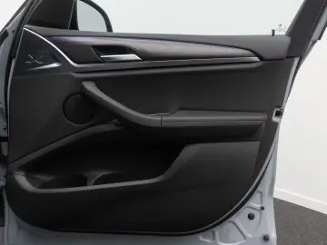 BMW X3 xD20i M Sport Kamera DAB CockPit  LED 19Zoll