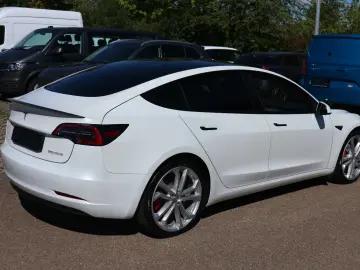 Tesla Model 3 79kWh Long Range Dual AWD Performance