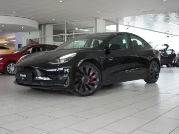 Tesla Model 3 PERFORMANCE DUAL-MOTOR