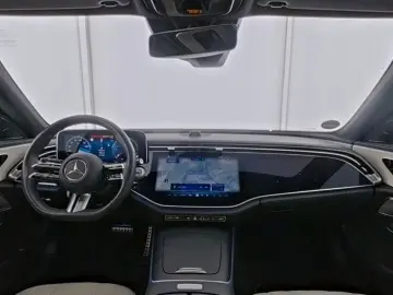 Mercedes-Benz E 220 d PANO SUPERSCREEN 4D NIGHT AMG Line