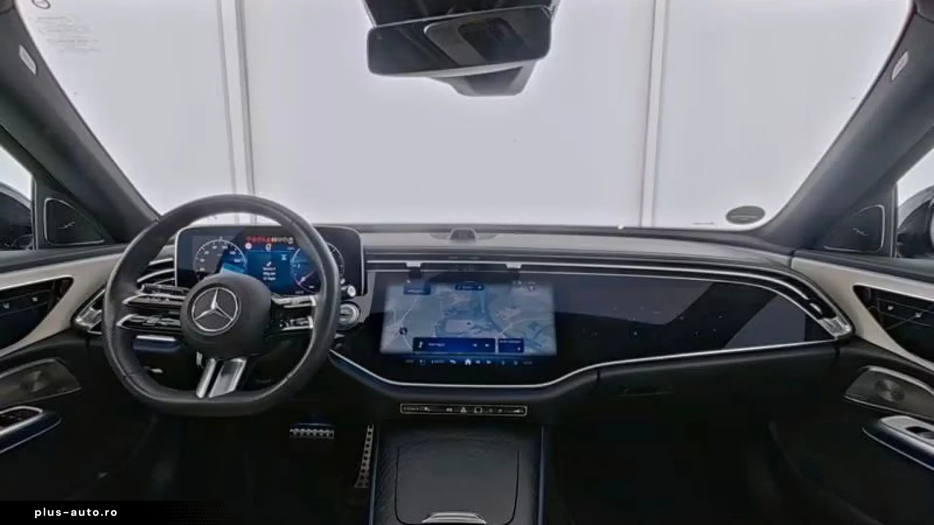 Mercedes-Benz E 220 d PANO SUPERSCREEN 4D NIGHT AMG Line