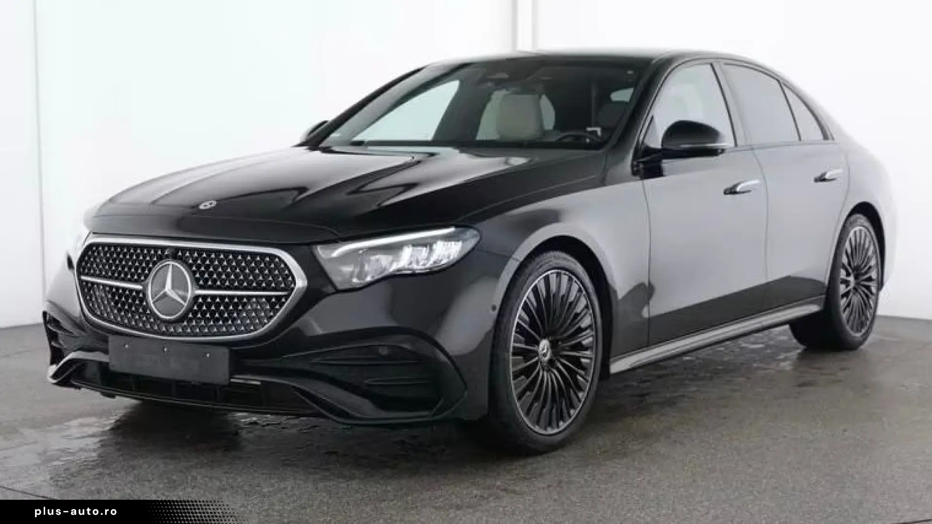 Mercedes-Benz E 220 d PANO SUPERSCREEN 4D NIGHT AMG Line