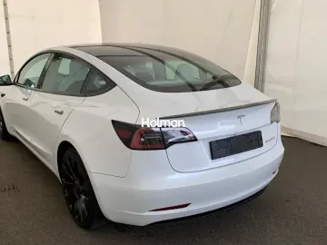 Tesla Model 3 Performance