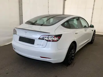 Tesla Model 3 Performance