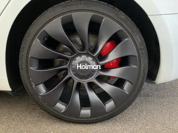 Tesla Model 3 Performance