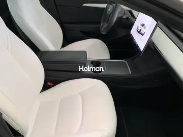 Tesla Model 3 Performance
