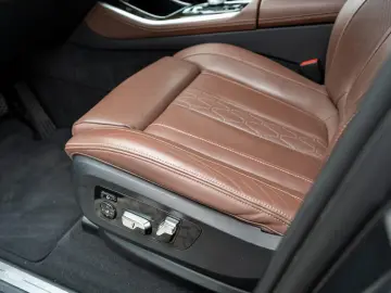 BMW X5 xDrive30d AHK PANO ACC H&K KSitz Lüft. 360