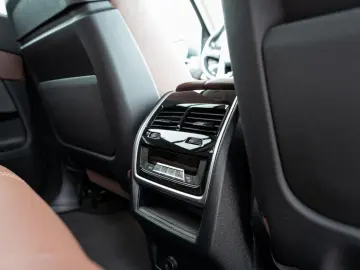 BMW X5 xDrive30d AHK PANO ACC H&K KSitz Lüft. 360