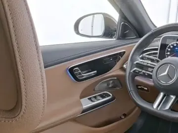 Mercedes-Benz E 220d PANO SUPERSCREEN INT-BRAUN AMG