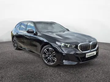 BMW 520i TouringM-Sport H K ACC KAM LED SHZG NAVI
